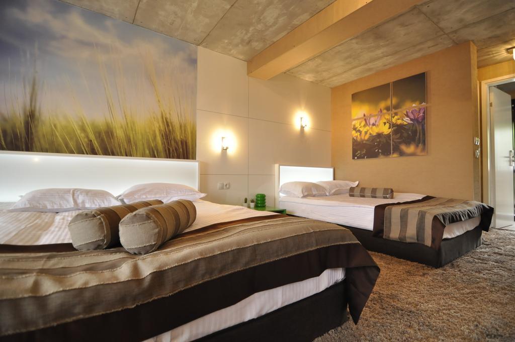 Aparthotel Seasons Glavatarski Han Glavatartsi Exterior photo