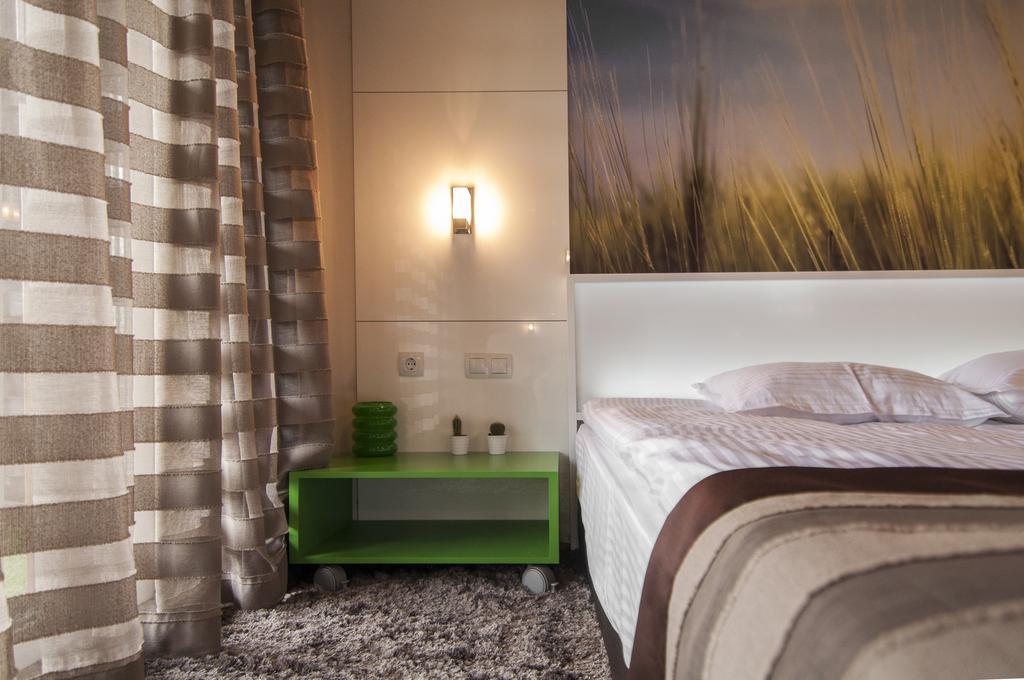 Aparthotel Seasons Glavatarski Han Glavatartsi Exterior photo