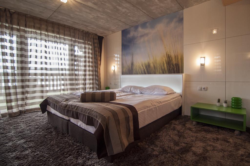 Aparthotel Seasons Glavatarski Han Glavatartsi Exterior photo