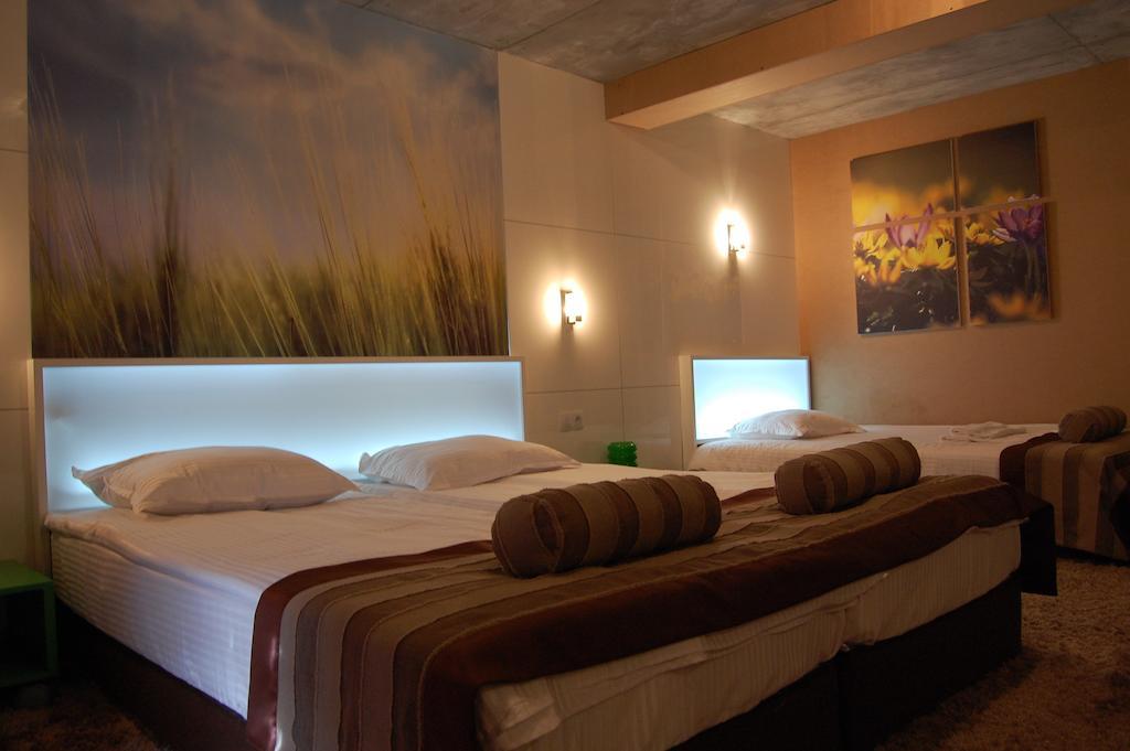 Aparthotel Seasons Glavatarski Han Glavatartsi Exterior photo